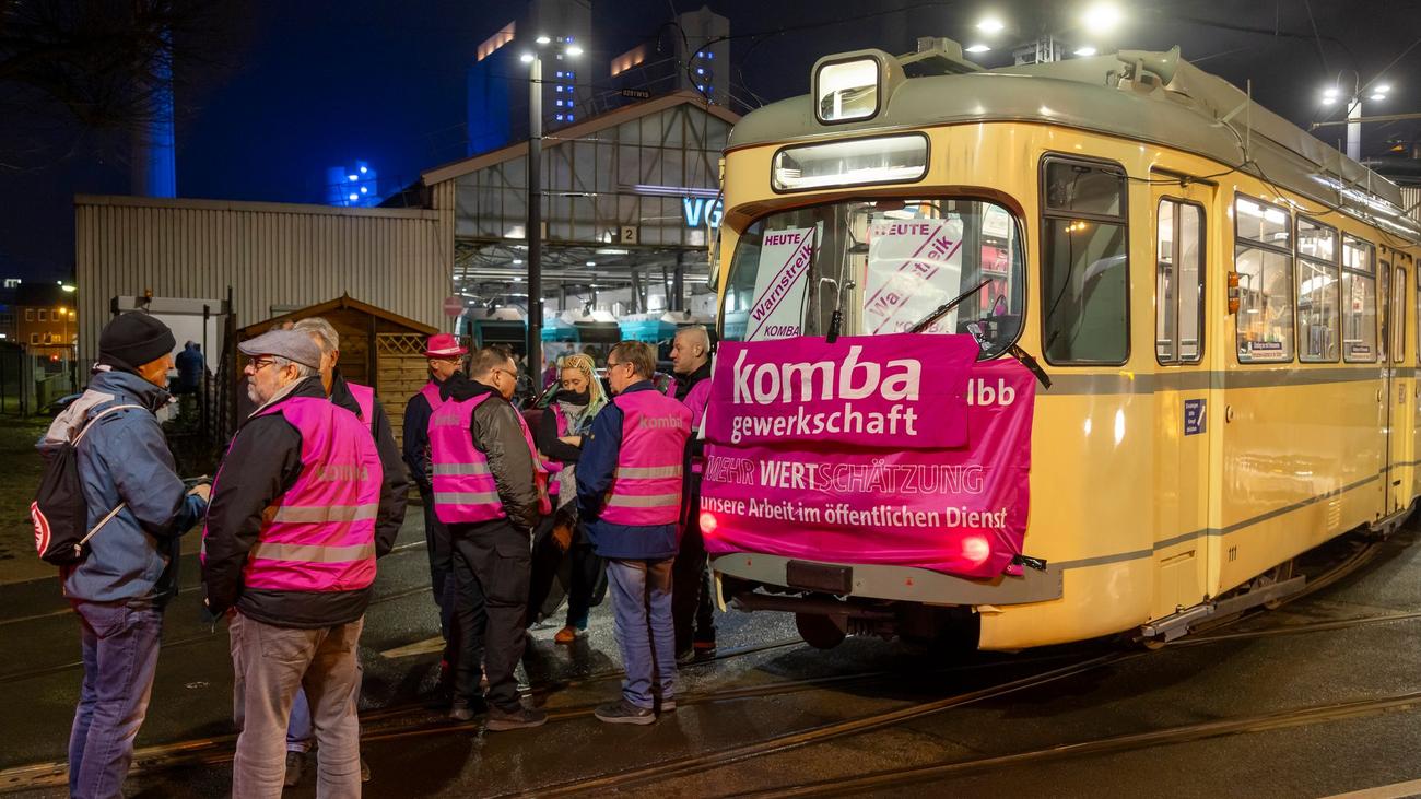 Hessen, Warnstreiks, Nahverkehr, Verdi, öffentliche Verkehrsmittel, Tarifverhandlungen, Streik, Bus, Straßenbahn, U-Bahn