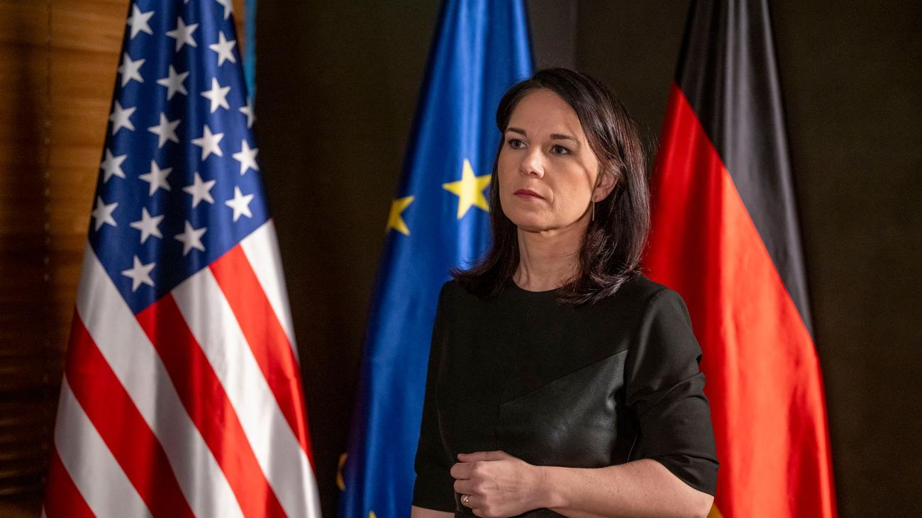 Annalena Baerbock, US-Regierung, Ukraine, Zeitenwende, Frieden, Erpressung, Kapitulation, Riad, Marco Rubio, Donald Trump, Kremlchef Wladimir Putin, europäisch-amerikanisches Verhältnis