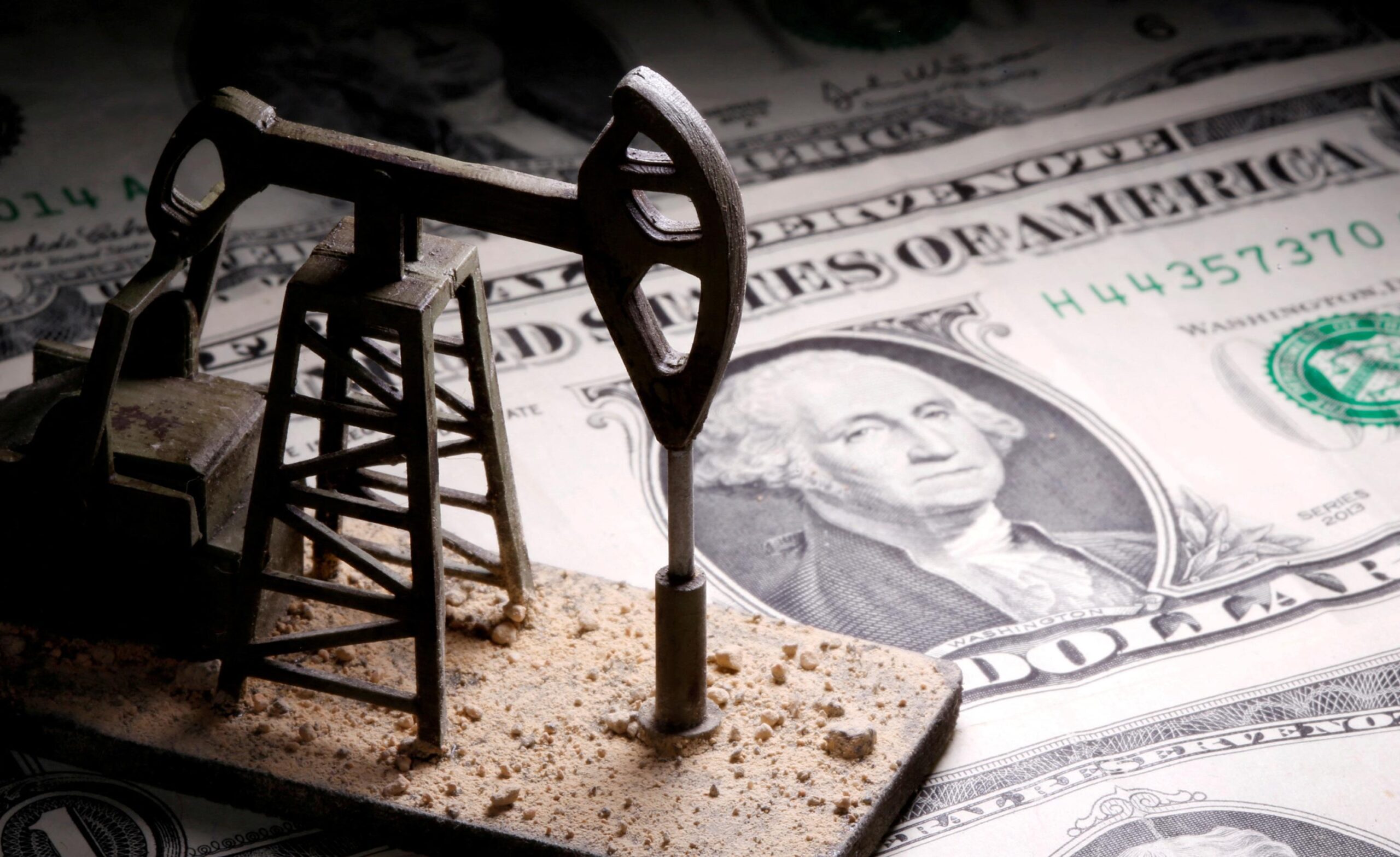 oil prices, US sanctions, Russia, Ukraine conflict, Brent, WTI, OPEC+, production cuts