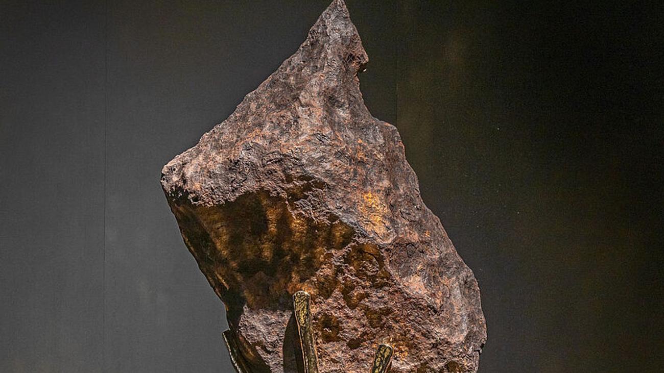 Issigau, meteorite, German Museum, Munich, space, extraterrestrial