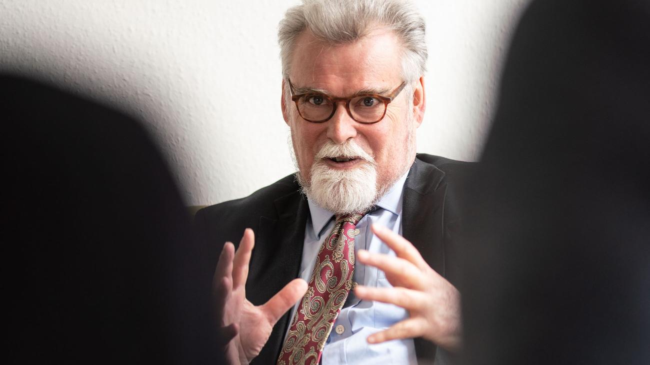 Herbert Mertin, FDP, Rheinland-Pfalz, Justizminister, Ampel-Kabinett, Malu Dreyer, Alexander Schweitzer, Migrationspolitik, Asylrecht, CDU, Parteienfinanzierung, Guido Westerwelle