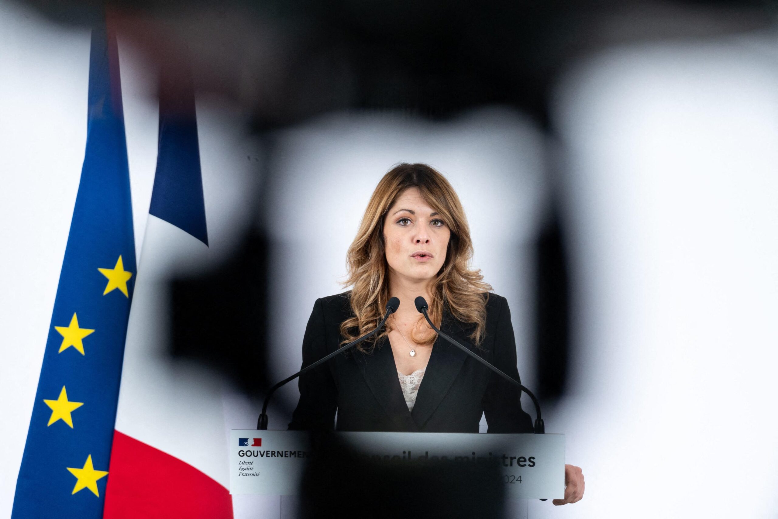 Marine Le Pen, Richard Ferrand, National Rally, RN, Council Constitutionnel, Presidential Election, French Politics, Political Strategies, Voter Fraud, Reconquête, Emmanuel Macron, Divisions Within Political Parties