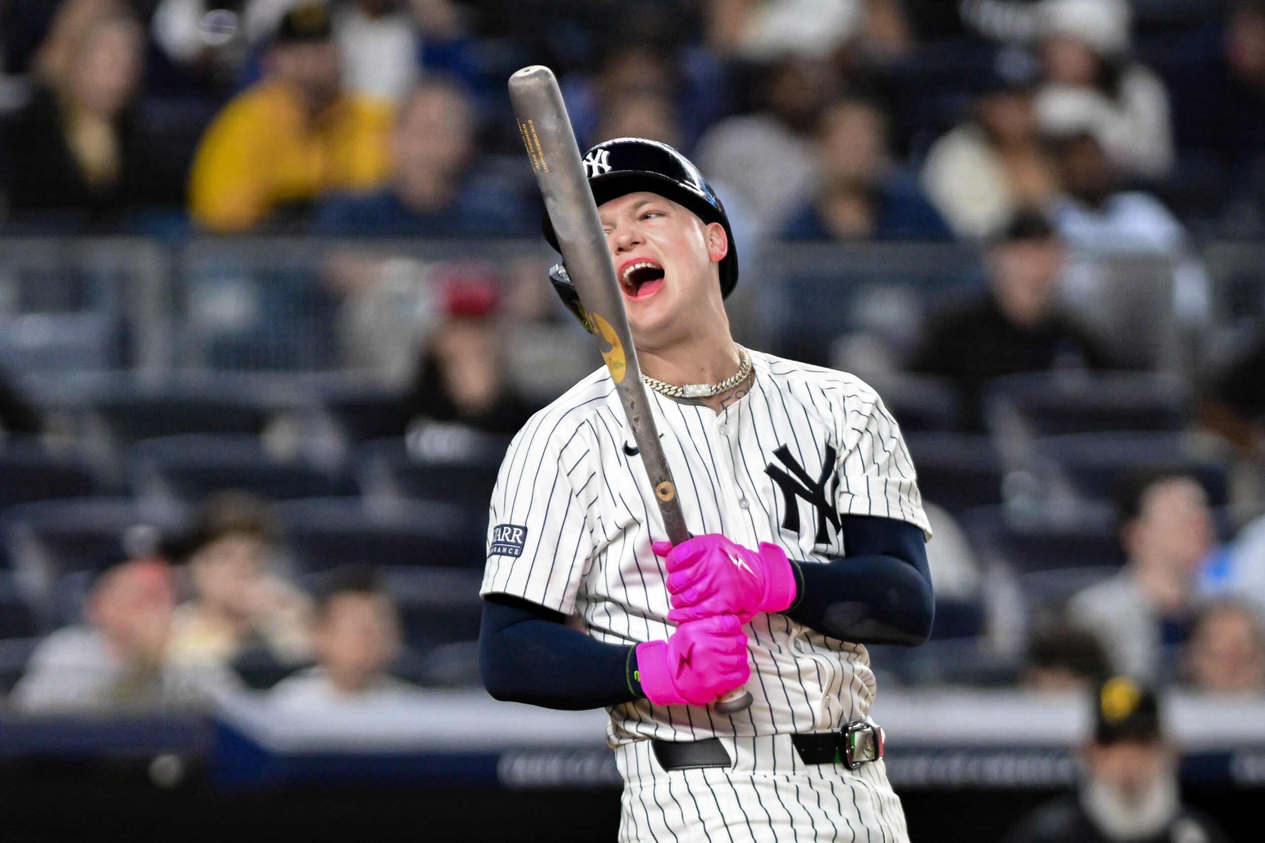 MLB, New York Yankees, beard policy, Chicago Cubs, Devin Williams, Alex Verdugo, Brian Wilson, Justin Turner, Pete Crow-Armstrong, Ryan Brasier, Julian Merryweather, Matthew Boyd, Hal Steinbrenner, George Steinbrenner, Joe Torre