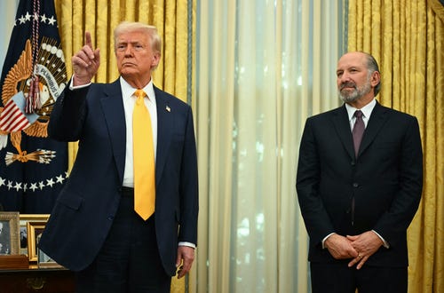 Postal Service, Trump, Commerce Department, Merger, DeJoy, Privatization, USPS, Louis DeJoy, Restructuring, Losses