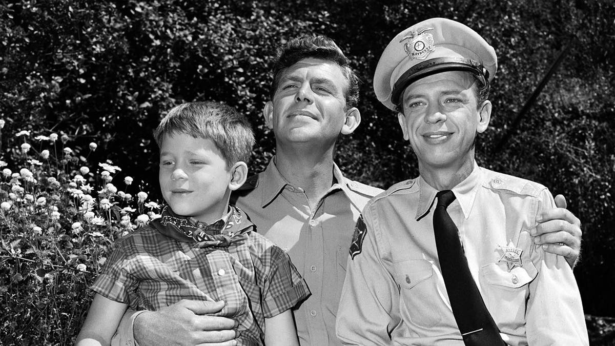 Ron Howard, Don Knotts, The Andy Griffith Show, Andy Griffith, Opie Taylor, Barney Fife, cousins, actors, acting, cameras, performances