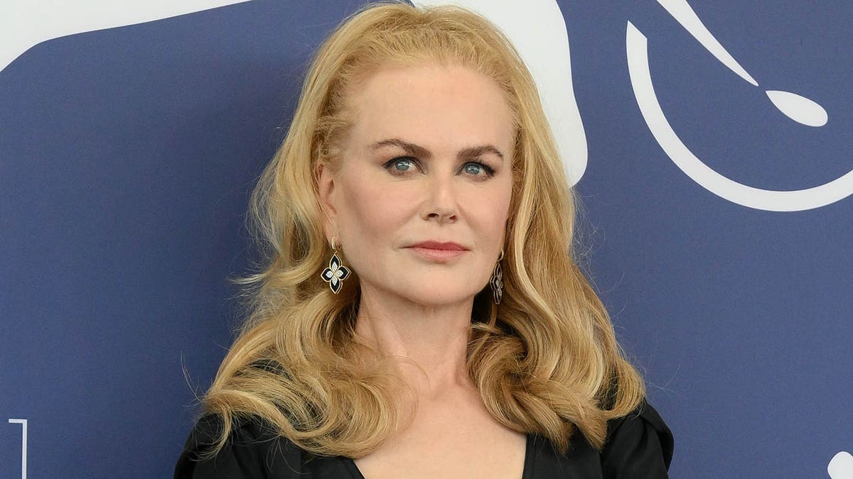 Nicole Kidman, Breastfeeding, Antonia Kidman, Family Support, Parenting Struggles, Adoption, Motherhood, Celebrity Moms, Personal Stories