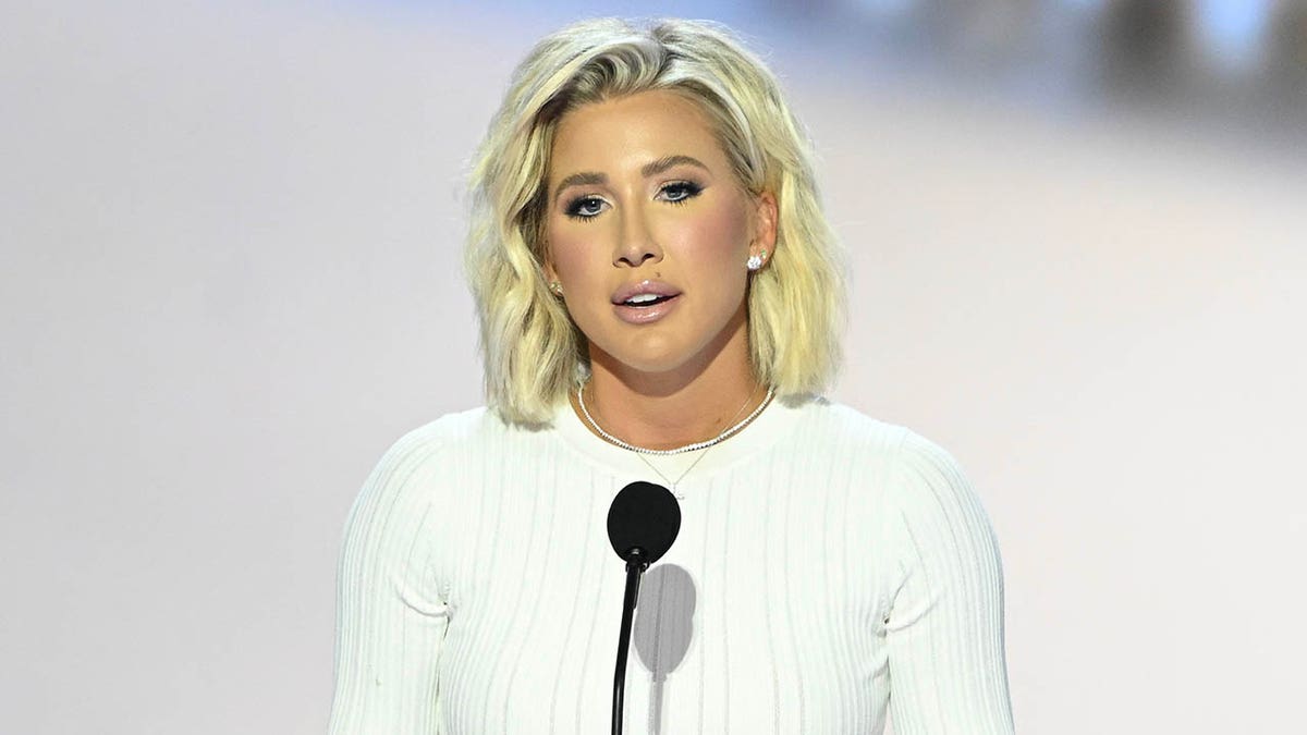 Savannah Chrisley, Conservative views, Political impact on career, Chrisley Knows Best, Trump pardon, CPAC, Criminal justice reform, Tax evasion, Bank fraud, Income loss, Family support