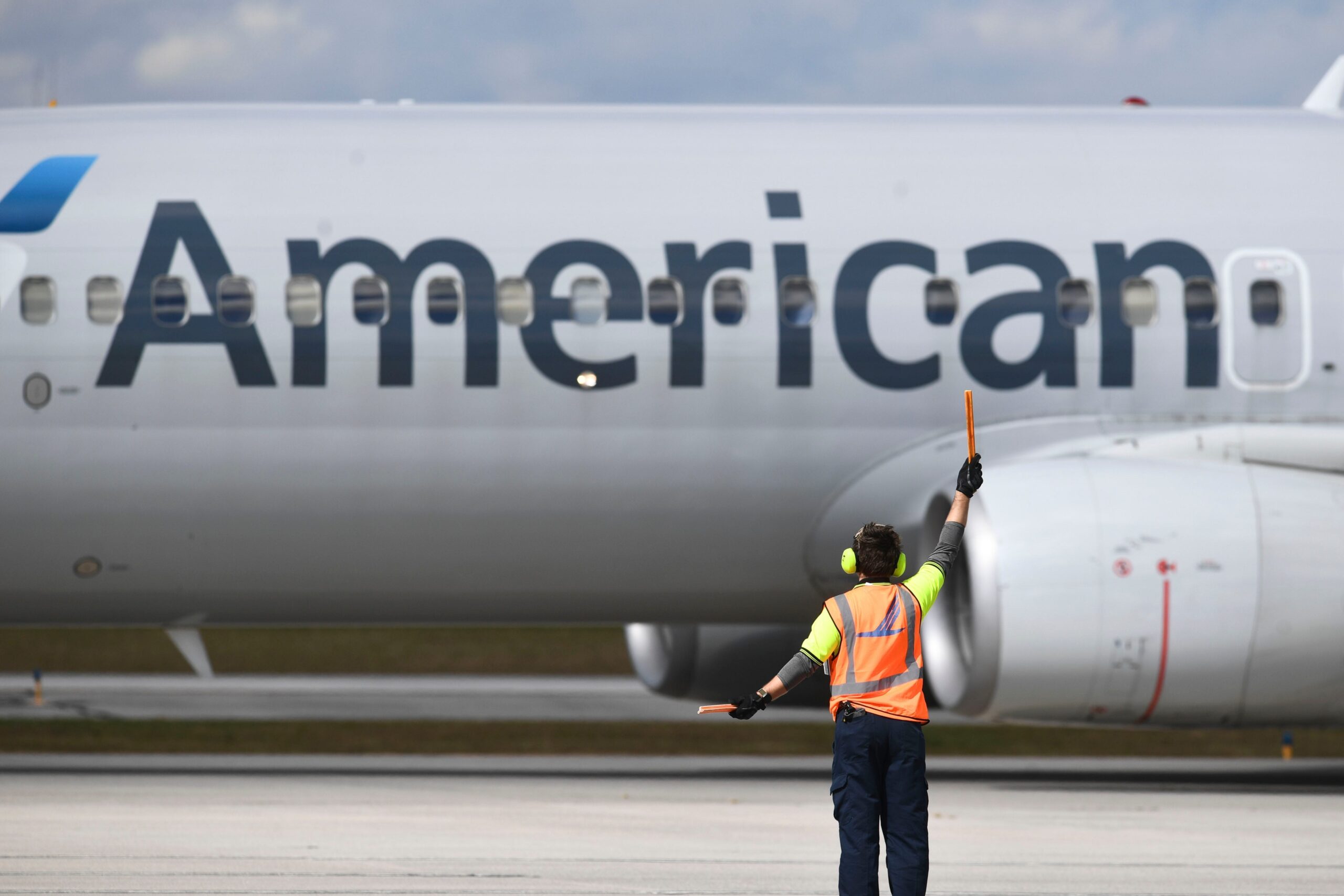 American Airlines, Flight 292, Rome, Leonardo da Vinci International Airport, Security issue, Aircraft inspection, Non-credible threat, Safety, Security, India, New Delhi, John F. Kennedy International Airport