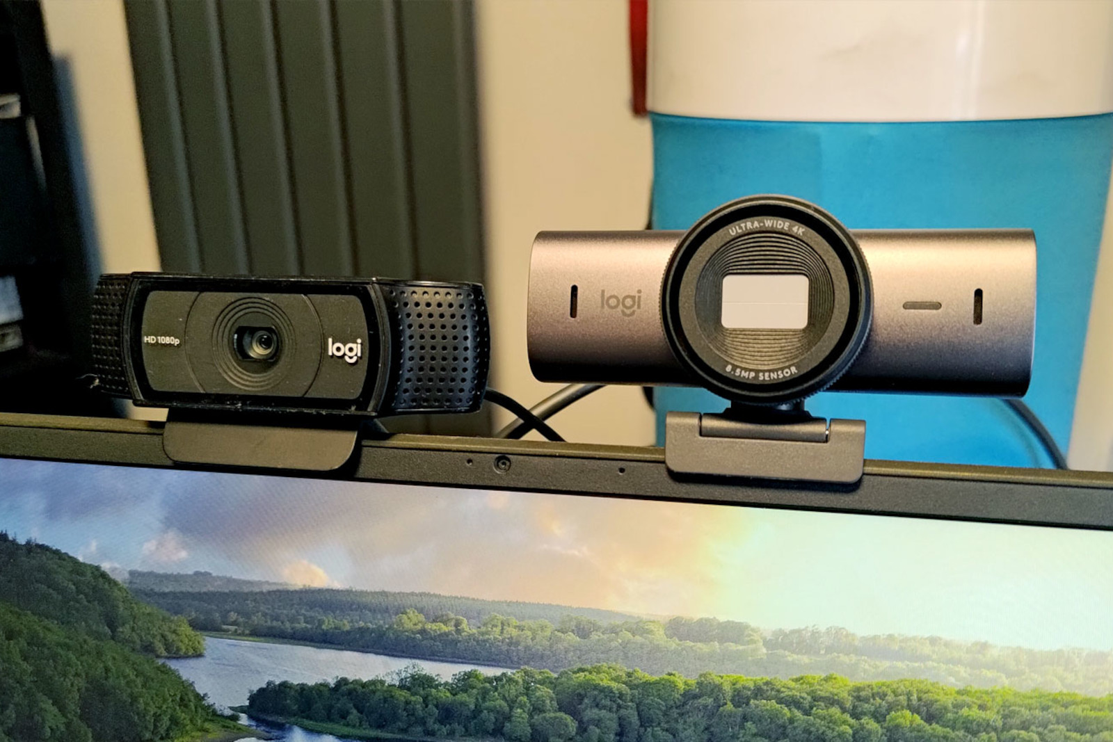 4K webcam, webcam, video calls, video meetings, image quality, Logitech MX Brio, Logitech C920s Pro, resolution, field of view, lighting, color, digital zoom, software features, HDR, low-light compensation, autofocus, external light, build quality, bandwidth, internet speed, price