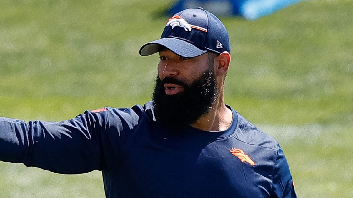 Michael Wilhoite, Denver Broncos, Linebackers Coach, Second-Degree Assault, Peace Officer, Denver International Airport