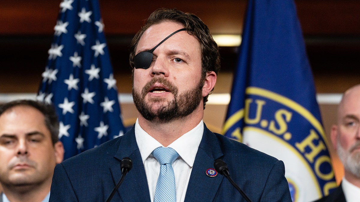 Dan Crenshaw, Ukraine, Russia, Trump administration, NATO, European defense spending, peace negotiations, Volodymyr Zelenskyy, Keir Starmer, Emmanuel Macron, Keith Kellogg, Boris Pistorius, Pete Hegseth, US defense spending, UK defense spending, Munich Security Conference, US Special Envoy for Ukraine and Russia, Power Play podcast, political commentary
