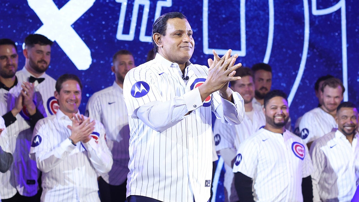 Sammy Sosa, Chicago Cubs, MLB, apology, Tom Ricketts, steroid use, home runs, Wrigley Field, Hall of Fame, feud, reconciliation, spring training, PEDs
