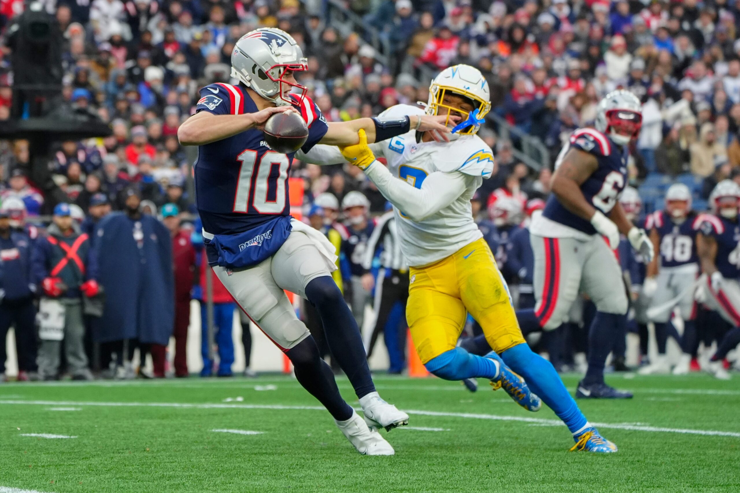 NFL salary cap, 2025 NFL salary cap, NFL free agency, NFL salary cap space, NFL budget, NFL roster construction, NFL team spending, NFL player salaries
