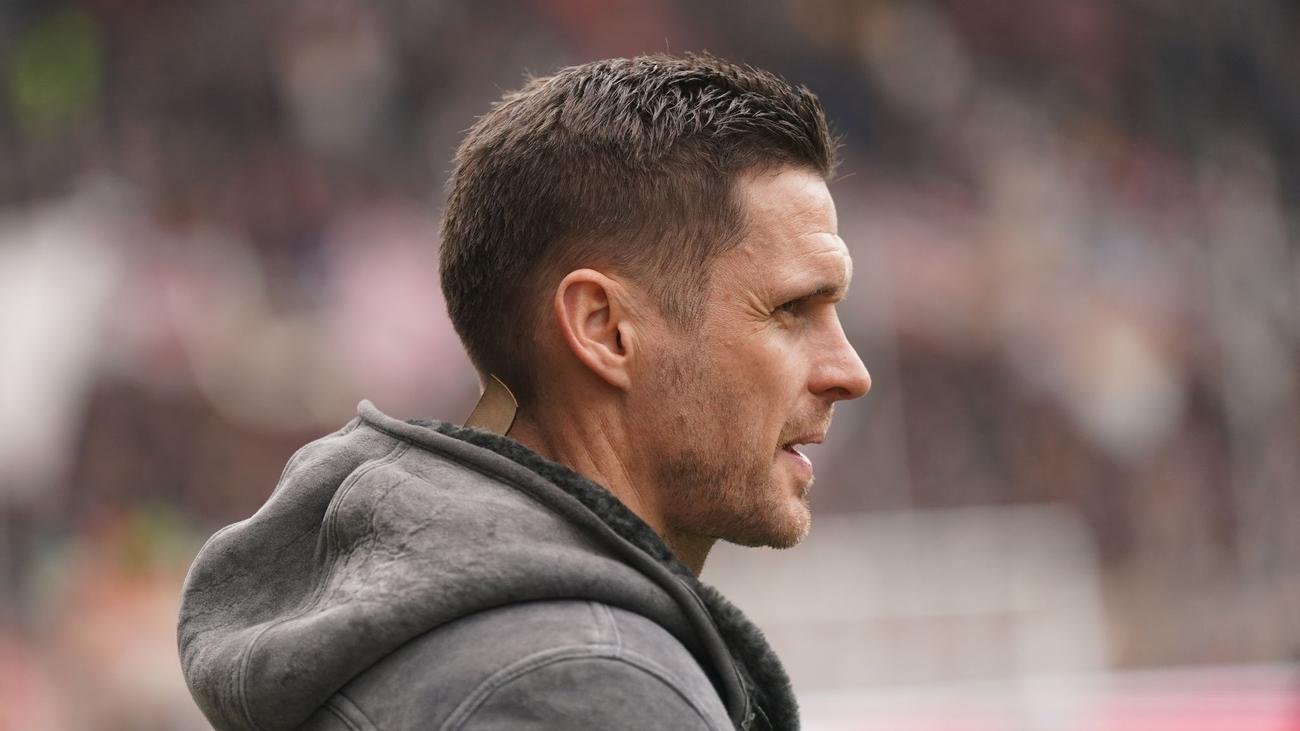 Borussia Dortmund, BVB, Bundesliga, Niko Kovac, Gregor Kobel, Champions League, OSC Lille, defensive stability, clean sheet, winning streak, Sebastian Kehl, football
