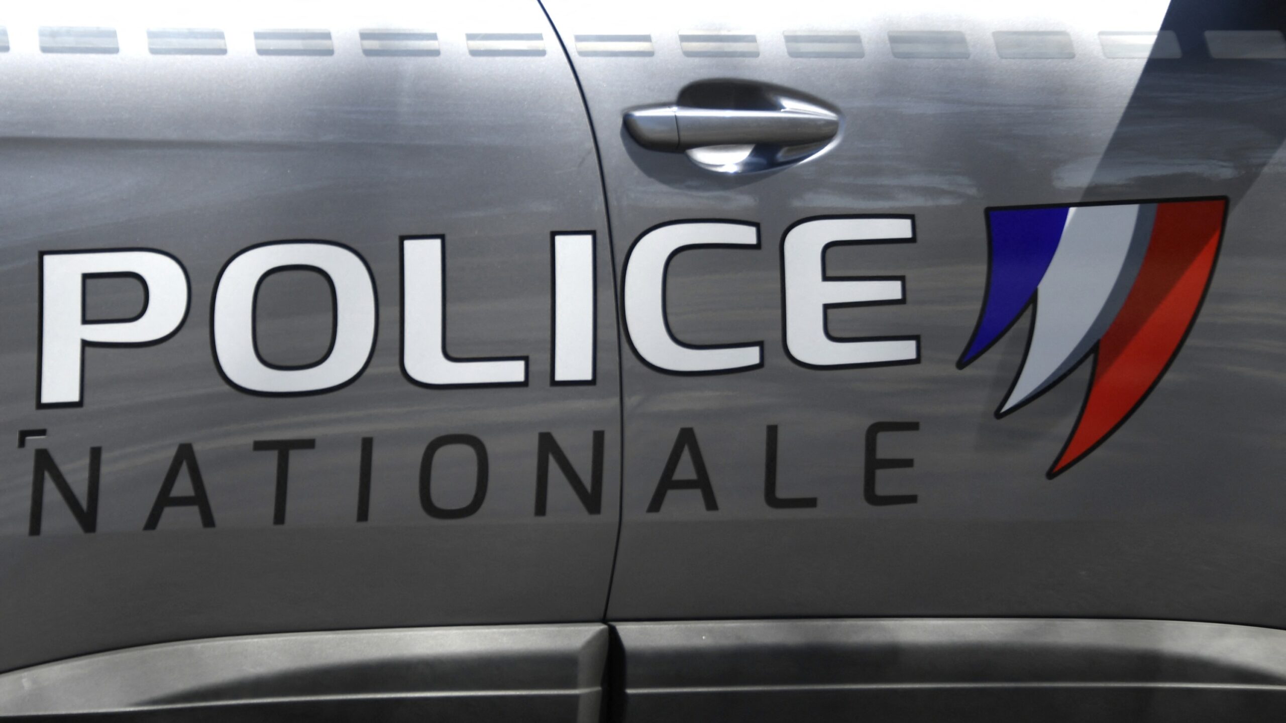 Franconville, Val-d'Oise, family drama, infanticide, suicide, domestic violence, child death, father, one-year-old, stabbing, police investigation, homicide, ascendant, child witness, judicial follow-up, 2022 marriage, 2023, 2024, Pontoise prosecutor's office, crime, AFP, interior ministry, conjugal conflict, mother in custody, ten-year-old son
