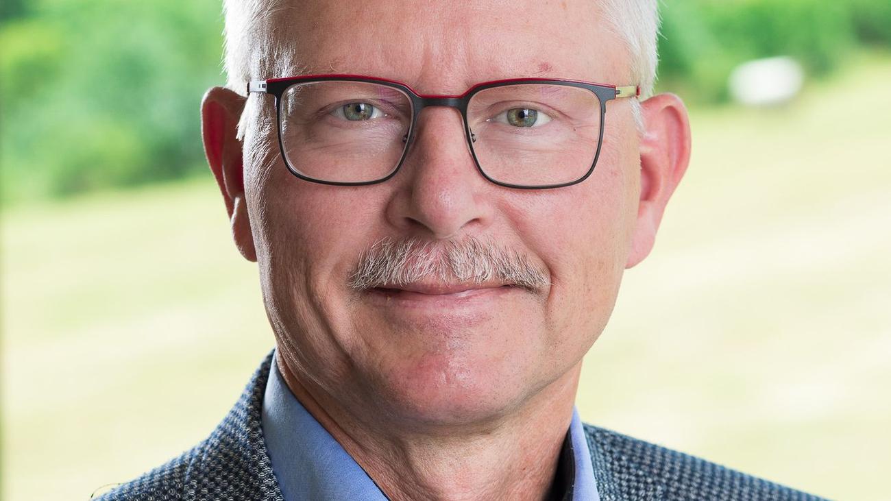 Corona-Untersuchungsausschuss Thüringen, Hans-Jörg Bittrich, Landesärztekammer, Pandemieaufarbeitung, COVID-19, Infektionsschutzgesetz, Thüringen, Landesregierung, Gesundheitsämter, Klinikreform, Schulen, Kindergärten, Lockdown, Saale-Orla-Kreis, Coronavirus, medizinisch-wissenschaftliche Erkenntnisse, Virologen, Schwerpunktkliniken, Uniklinikum Jena, Kinder- und Jugendarzt, öffentliche Gesundheitsdienst, SARS-CoV-2
