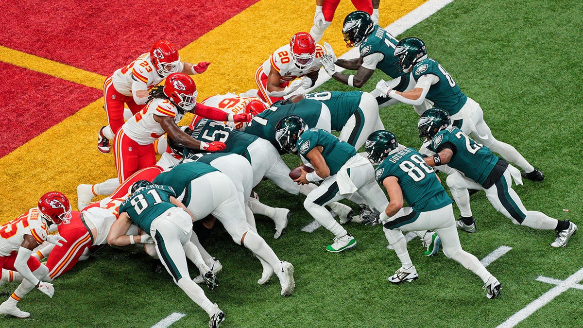 Philadelphia Eagles, Jalen Hurts, Tush Push, Donald Trump, NFL, Kickoff Rule, Roger Goodell, Super Bowl LIX, Green Bay Packers, Raheem Morris
