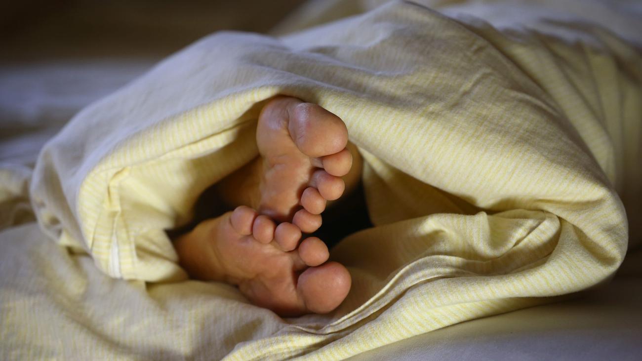 Schlafstörungen, Niedersachsen, Barmer, Krankenkasse, Schlafprobleme, Schlaflosigkeit, Ursachen, Behandlung, Stress, Depression, Wechseljahre, Zeitumstellung, Gesundheit, Schlaf, Diagnose, Bevölkerung, Heike Sander
