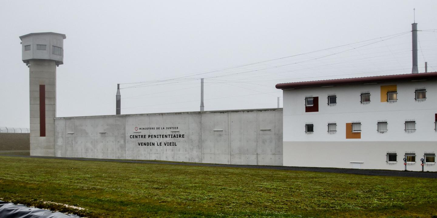 France, prisons, overcrowding, prison population, detainees, incarceration, penal system, justice, Gérald Darmanin, semi-liberty, electronic bracelet, Council of Europe, Cyprus, Romania, short sentences, community service, drug traffickers.
