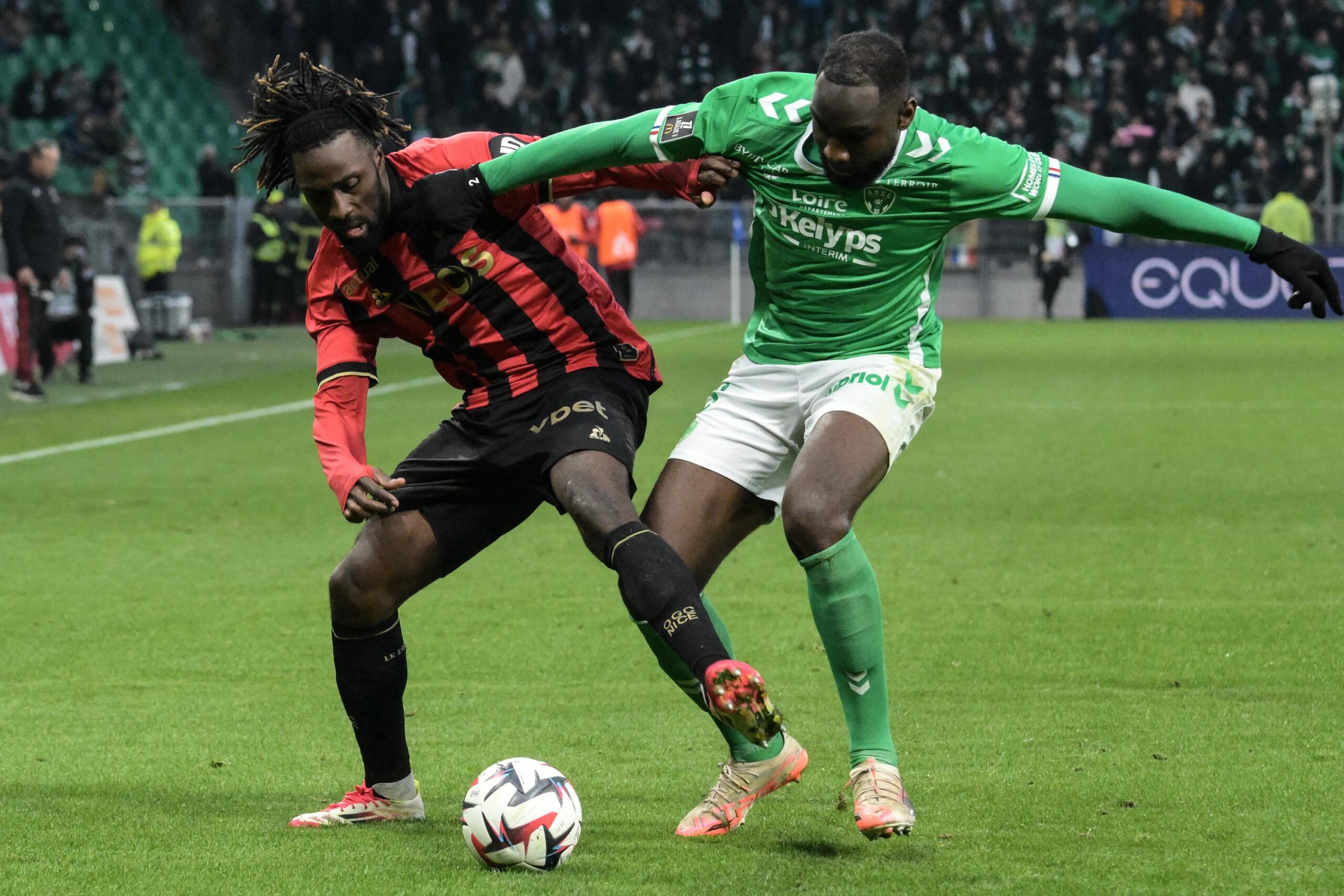 OGC Nice, AS Saint-Etienne, Ligue 1, football, soccer, match report, highlights, Pablo Rosario, Lucas Stassin, Jonathan Clauss, Mickaël Nadé, Evann Guessand, Mohamed-Ali Cho, Gautier Larsonneur, Eirik Horneland, Aiglons, Verts, podium race, game recap, sports news

