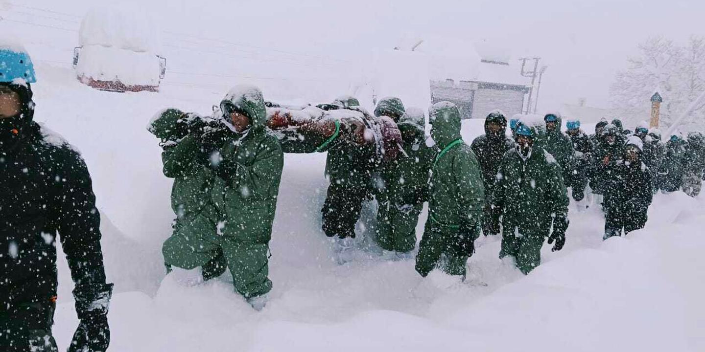 Avalanche, India, Uttarakhand, Chamoli, Himalayan region, construction site, workers, casualties, rescue operation, snowfall, weather conditions, climate change, deforestation, development projects, natural disaster, floods, landslides, glacier, Himalaya
