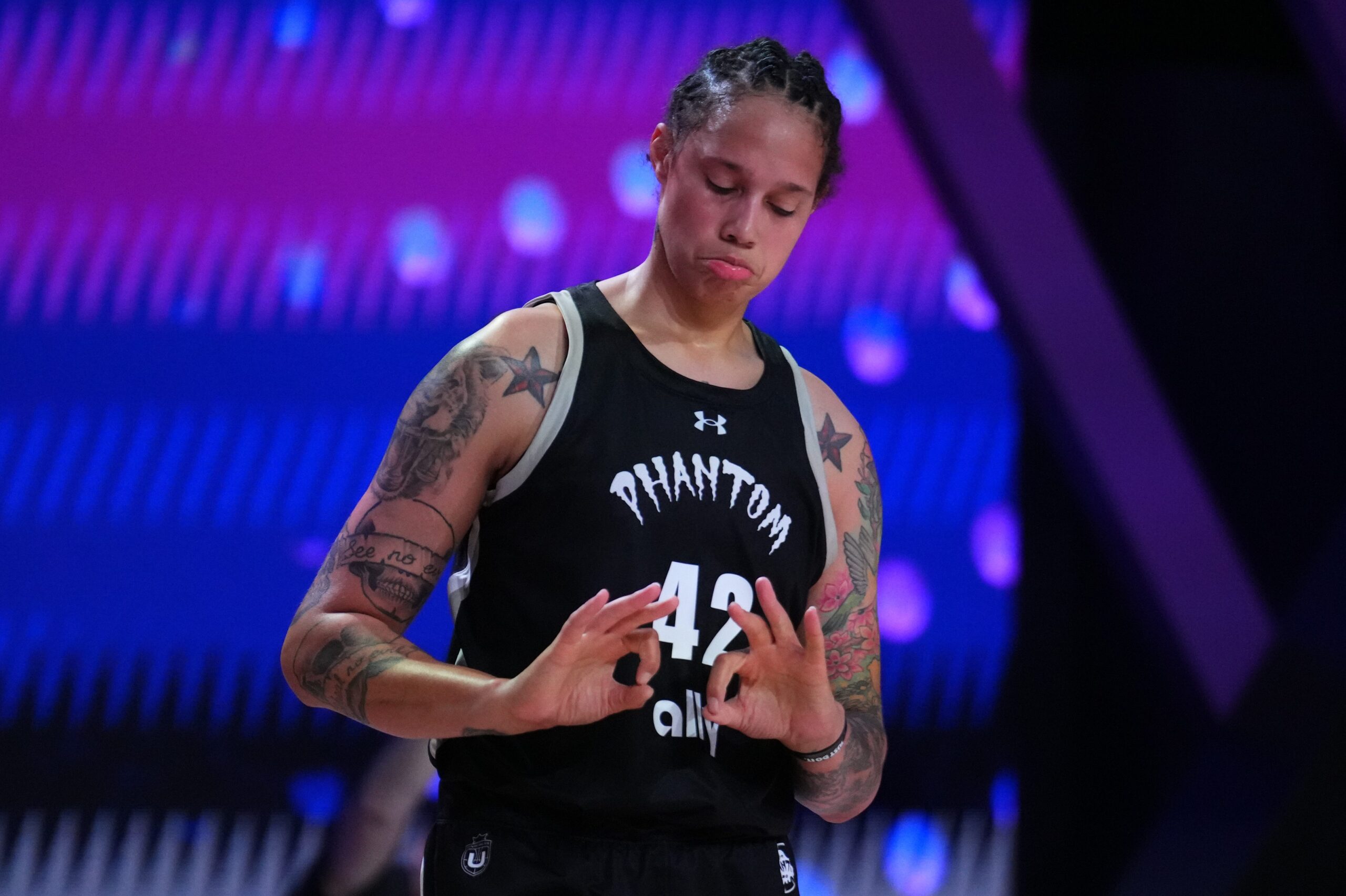 Brittney Griner, Unrivaled, Lisa Leslie, WNBA, dunk, women's basketball, prisoner exchange, Viktor Bout, basketball, sports, news, Atlanta Dream, Phoenix Mercury, Natisha Hiedeman, Angel Reese, Satou Sabally, Napheesa Collier, Sabrina Ionescu, Cherelle Griner, basketball history, Unrivaled League, women's sports.
