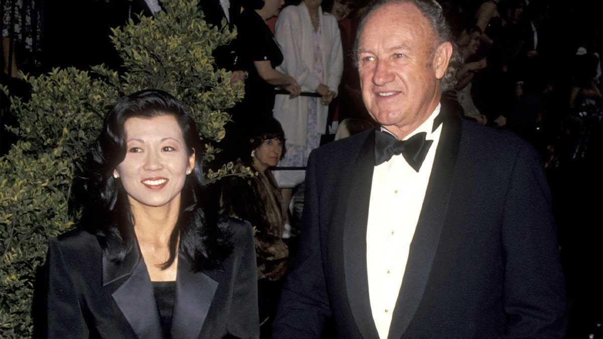 Gene Hackman, Betsy Arakawa, Santa Fe, New Mexico, deaths, suspicious deaths, investigation, dogs, Santa Fe Tails, Joey Padilla, Ted Williams, carbon monoxide, Zinfandel, Zinna, German shepherds, Bear, Nikita, animal lovers, humane society, Christmas dinner, timeline, reclusive lifestyle, autopsy, Santa Fe County Sheriff's Department
