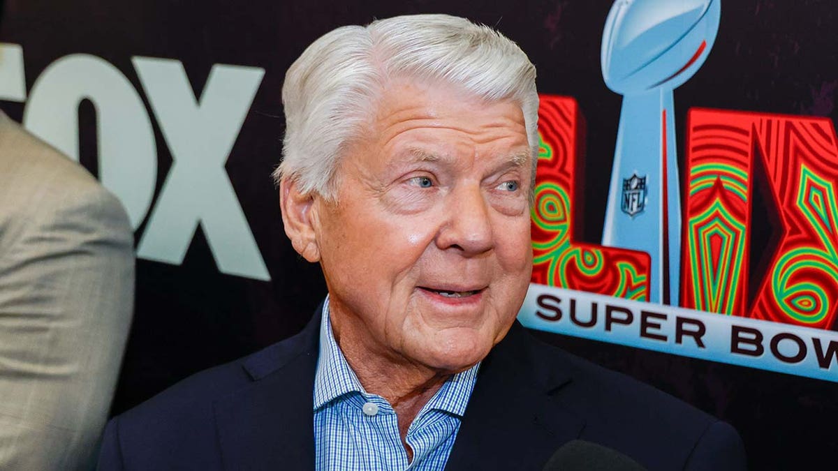 Jimmy Johnson, Fox NFL Sunday, retirement, broadcasting, Terry Bradshaw, Howie Long, Michael Strahan, Rob Gronkowski, NFL, FOX Sports, Super Bowl, Colin Cowherd, The Herd, Eric Shanks, Pro Football Hall of Fame, Pam Oliver, Fox News Digital, sports coverage
