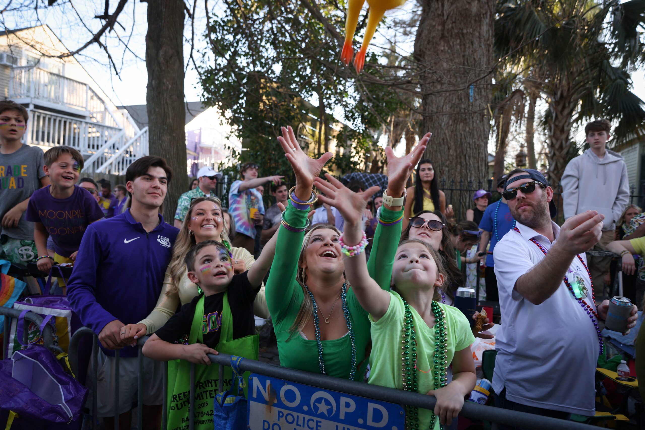 Mardi Gras, New Orleans, weather, severe thunderstorms, strong winds, parade cancellations, Jefferson Parish, Krewe of Argus, Elks Krewe of Jeffersonians, Cynthia Lee Sheng, National Weather Service, Louisiana, Mississippi, tornadoes, wind gusts, Mardi Gras New Orleans website, public safety
