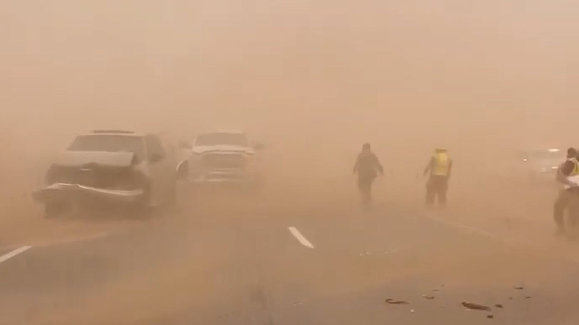 haboob, dust storm, New Mexico, Texas, weather, National Weather Service, El Paso, Lordsburg, road closures, air quality, wind, visibility, safety tips, driving, brown-out, Sonoran Desert, Great Plains, fire weather, Sudan, habb
