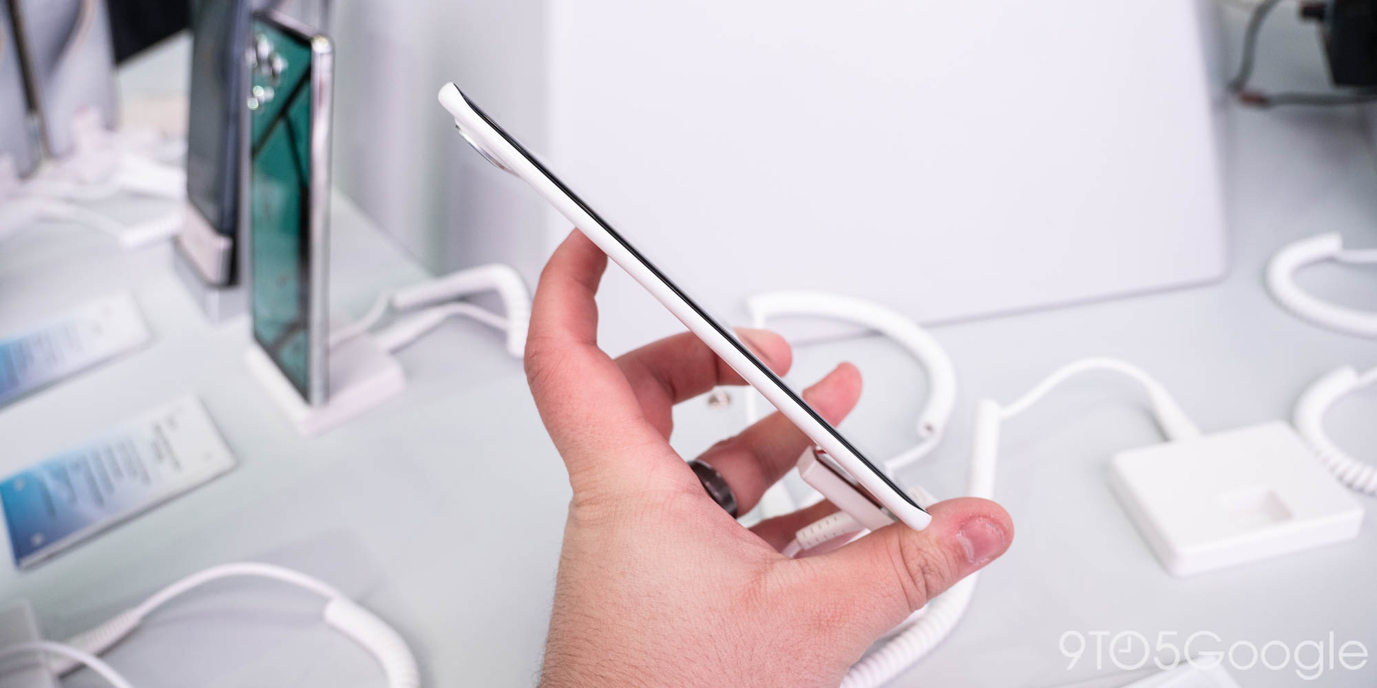 Tecno Spark Slim, ultra-thin phone, MWC 2025, smartphone concept, thin phone review, Moto Z, Galaxy S25 Edge, battery life, silicon-carbon battery, mobile technology, phone design, lightweight phone, phone ergonomics, phone innovation
