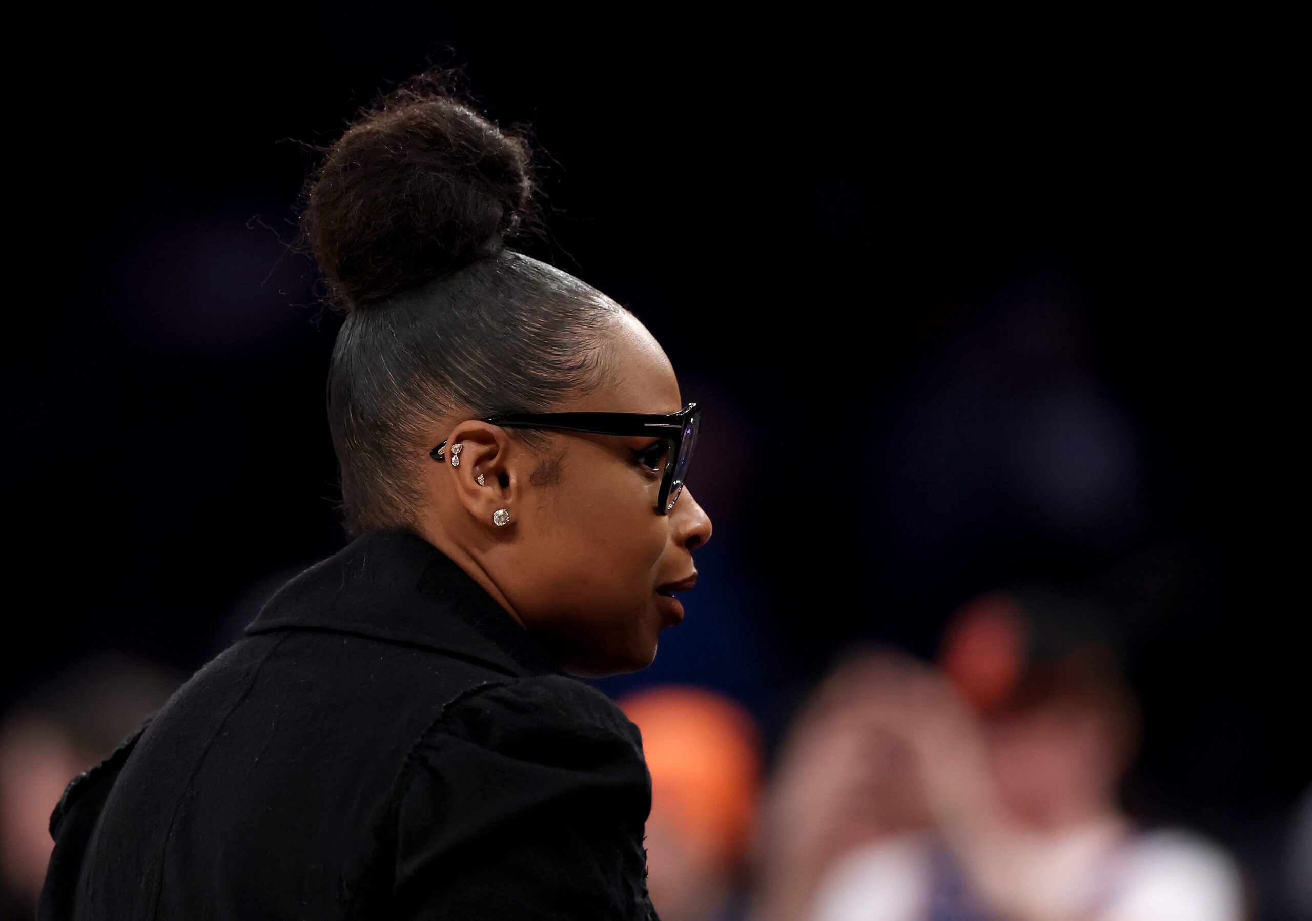 Jennifer Hudson, Common, basketball game, New York Knicks, Miles McBride, courtside, glasses, incident, relationship, dating, EGOT, Oscar, marriage, Jennifer Hudson talk show, celebrity, entertainment
