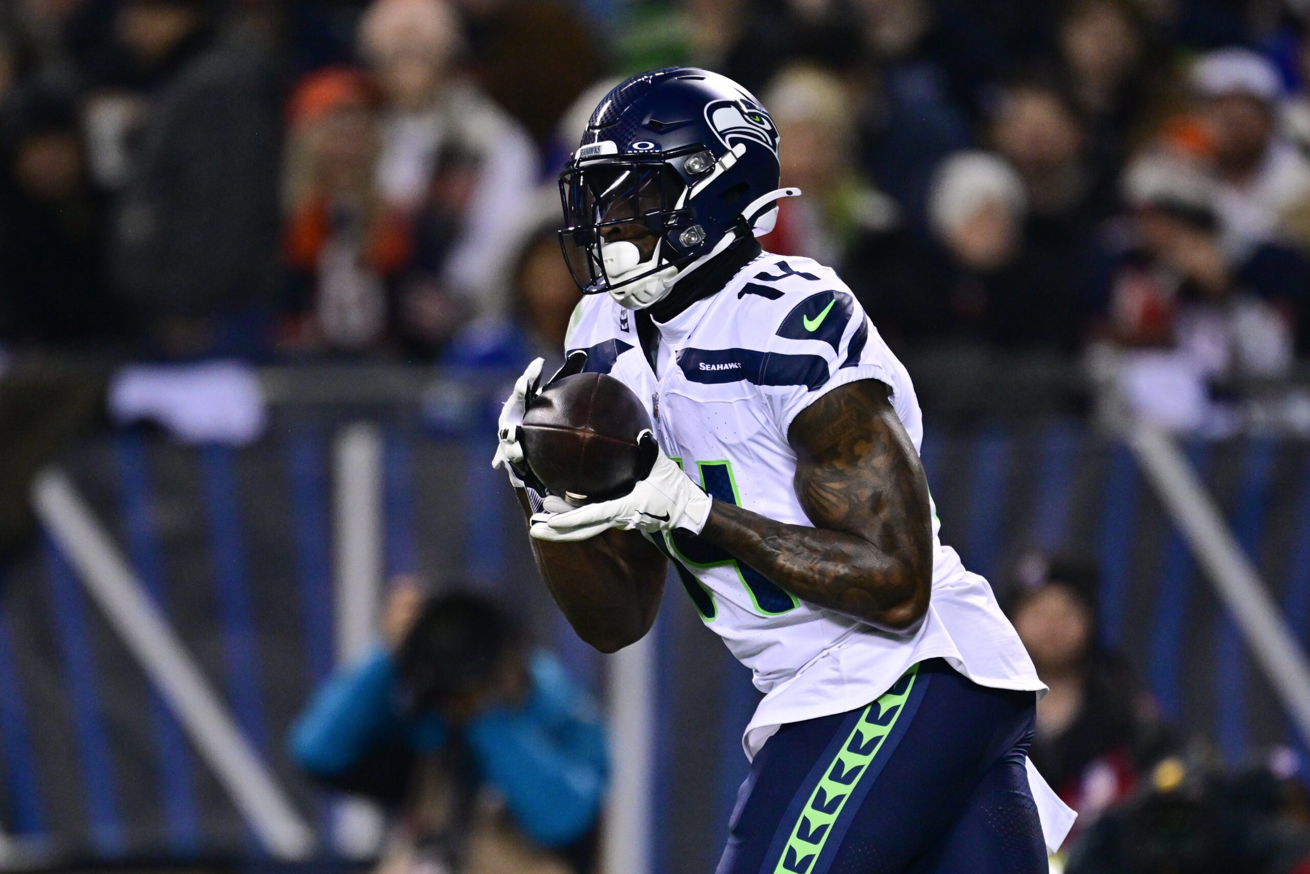 DK Metcalf, Seahawks, trade request, NFL, wide receiver, Tyler Lockett, Seattle, contract, receiving yards, touchdowns, Pro Bowler, Jaxon Smith-Njigba, football, sports news
