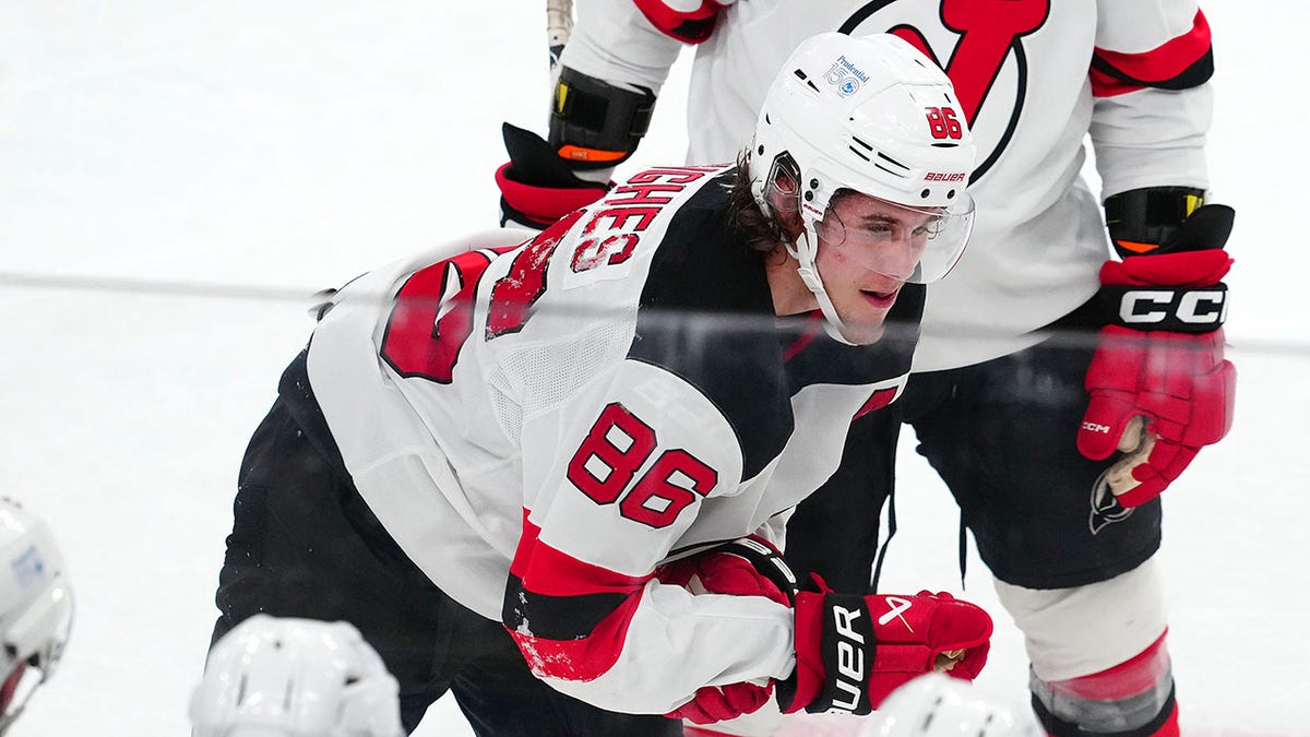 Jack Hughes, New Jersey Devils, Jack Eichel, NHL, injury, shoulder injury, hockey, sports, Sheldon Keefe, Luke Hughes, Dougie Hamilton, Metropolitan Division, playoffs, Stanley Cup, 4 Nations Face-Off, Vegas Golden Knights
