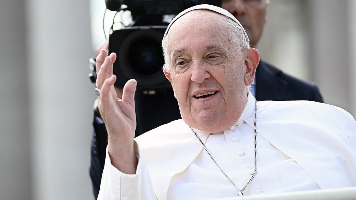 Pope Francis, Vatican, Gemelli Hospital, health, physical therapy, oxygen therapy, Lent, Ash Wednesday, homily, Cardinal Angelo De Donatis, prayer, Holy Family Parish, Gaza, Israel-Hamas war, Ukraine, Palestine, Israel, Lebanon, Myanmar, Sudan, Kivu
