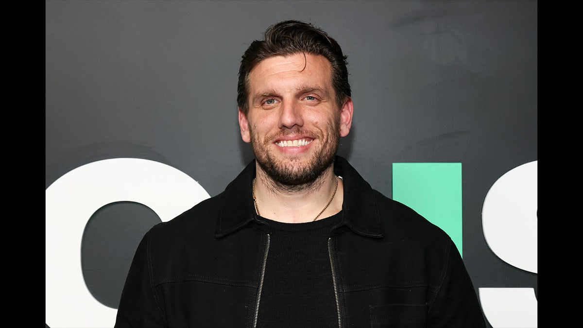 Chris Distefano, Democrats, 2028 election, transgender athletes, women's sports, political commentary, culture war, Protection of Women and Girls in Sports Act, Senate vote, Fox News, political strategy
