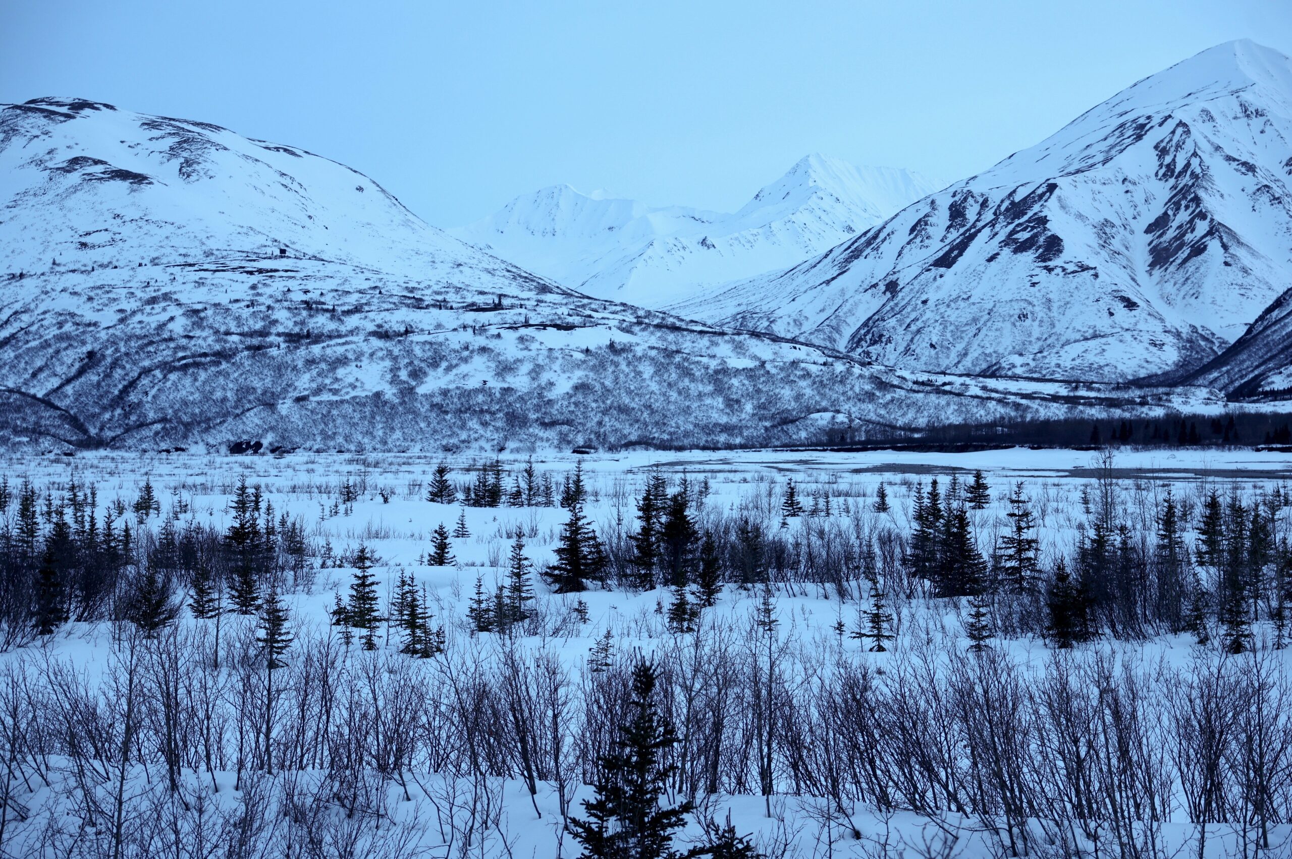 Avalanche, Alaska, Skiing accident, Girdwood, 20 Mile River, Search and rescue, Avalanche beacons, Missing skiers, Weather conditions, Helicopter, Alaska State Troopers
