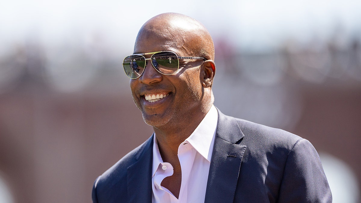 Shohei Ohtani, Barry Bonds, MLB, Los Angeles Dodgers, baseball, home runs, Ippei Mizuhara, gambling scandal, Hall of Fame, steroids, BALCO, perjury, obstruction of justice, Fox News Sports
