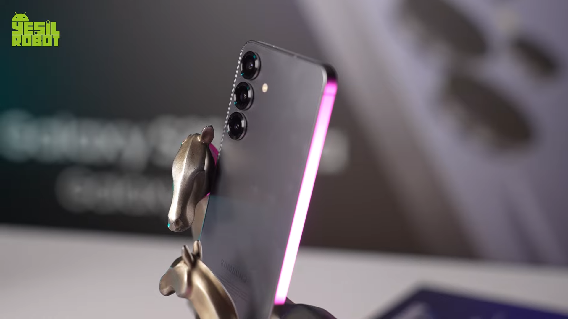 Samsung Galaxy S25 Edge, Galaxy S25 Edge release date, Galaxy S25 Edge specs, Galaxy S25 Edge features, Galaxy S25 Edge price, Galaxy Unpacked, Snapdragon 8 Elite for Galaxy, Android 15, 200MP camera, 120Hz display, S-AMOLED LTPO panel, Max Jambor leaks, smartphone leaks, new Samsung phone, 2025 smartphones.
