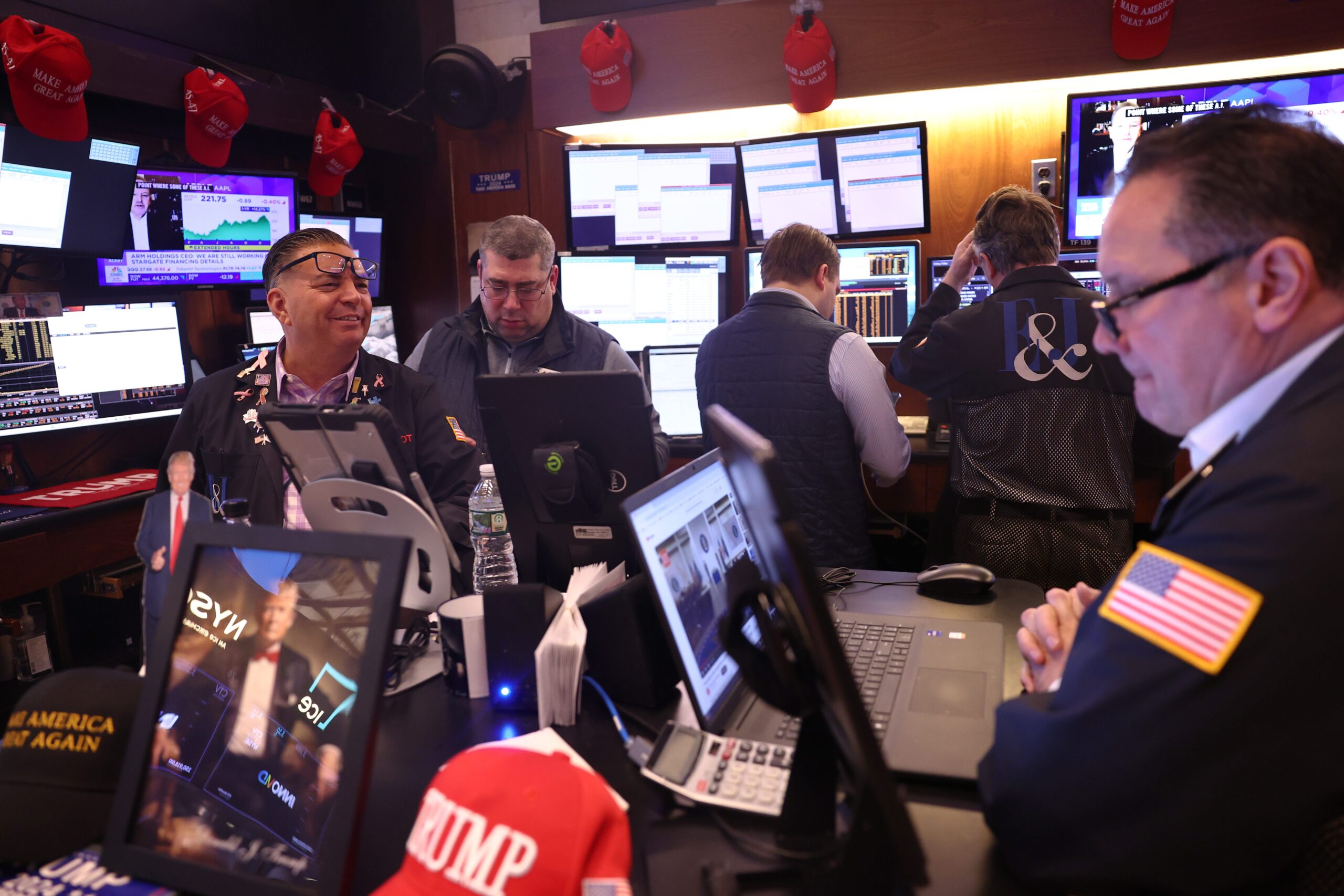 U.S. stocks, February jobs report, unemployment rate, S&P 500, Dow, Nasdaq, Federal Reserve, interest rates, economic slowdown, consumer confidence, tariffs, Donald Trump, trade, inflation, Scott Bessent, bitcoin, cryptocurrency, digital assets, Medora Lee, USA TODAY, financial markets, investment strategy, J.P. Morgan Wealth Management
