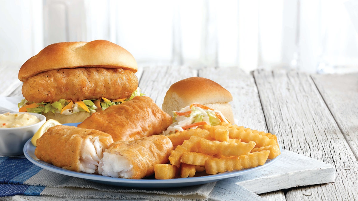 Lent, fish sandwiches, fast food, Arby's, Burger King, Culver's, Long John Silver's, McDonald's, Popeyes, Wendy's, seafood, Friday, Good Friday, Jason Smith, Victoria Soliz, Kelli Ferrell, food review, crispy fish sandwich, Fish N Cheddar Sandwich, Kings Hawaiian Fish Deluxe Sandwich, Fiery Big Fish Sandwich, North Atlantic Cod Sandwich, Classic Fish Sandwich, Filet-O-Fish, Cajun Flounder Sandwich, Crispy Panko Fish Sandwich, best fish sandwich, fast-food review, Lenten season, Catholic, meatless Friday, food critic, chef review
