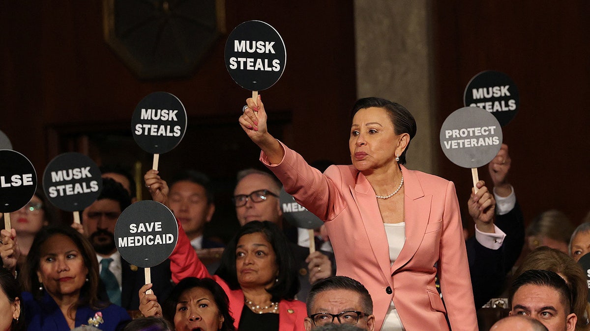 Donald Trump, Congress, Democratic Party, Al Green, Hakeem Jeffries, protest, reprimand, censure, free speech, decorum, congressional behavior, political strategy, David Axelrod, Melanie Stansbury, Jasmine Crockett, Maxwell Frost, Maxine Dexter
