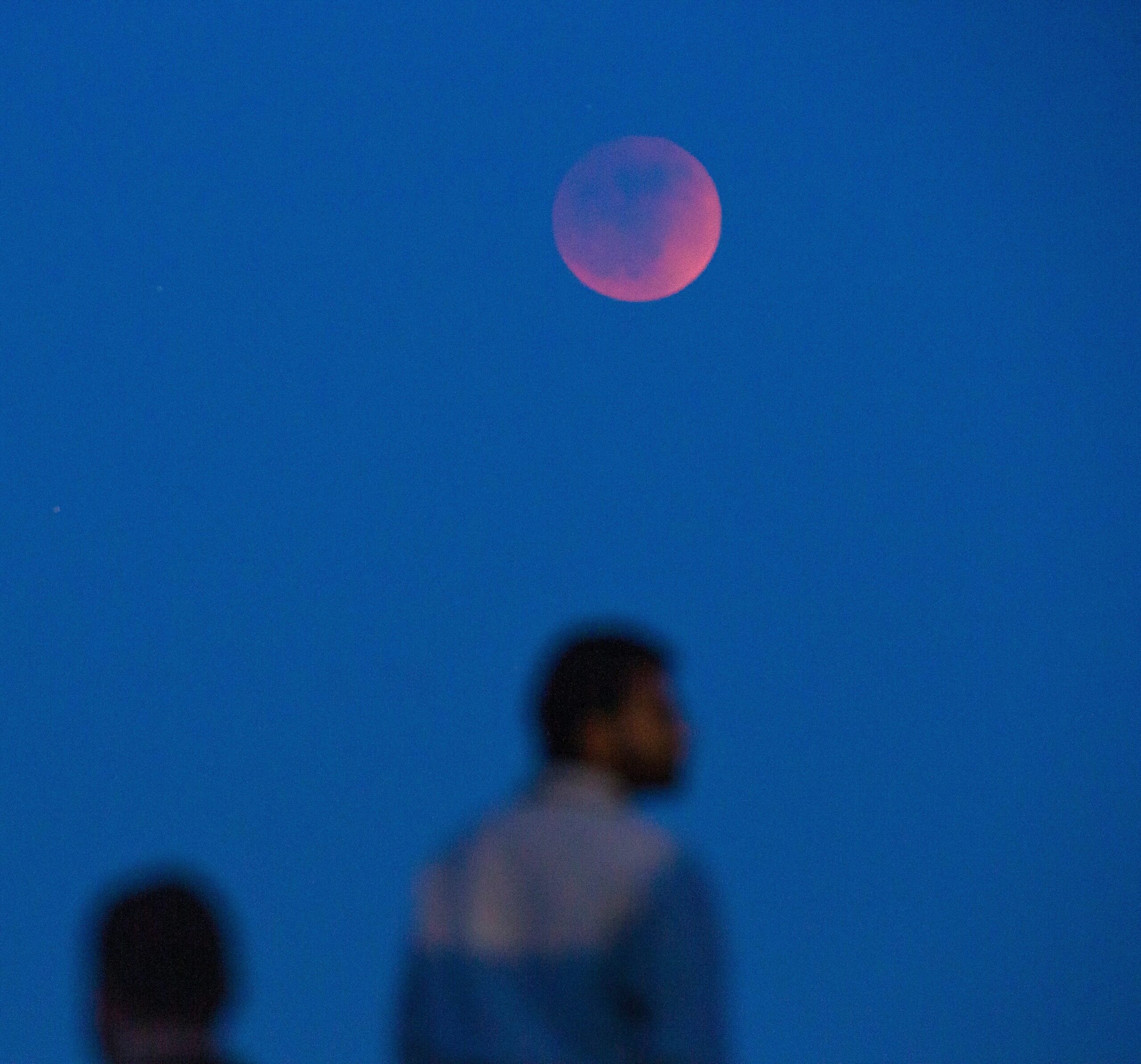 lunar eclipse, blood moon, total lunar eclipse, March 13, March 14, 2025, lunar eclipse 2025, viewable states, viewing tips, National Weather Service, NASA, solar eclipse, Earth, sun, moon, astronomy, celestial event, Greta Cross, USA TODAY
