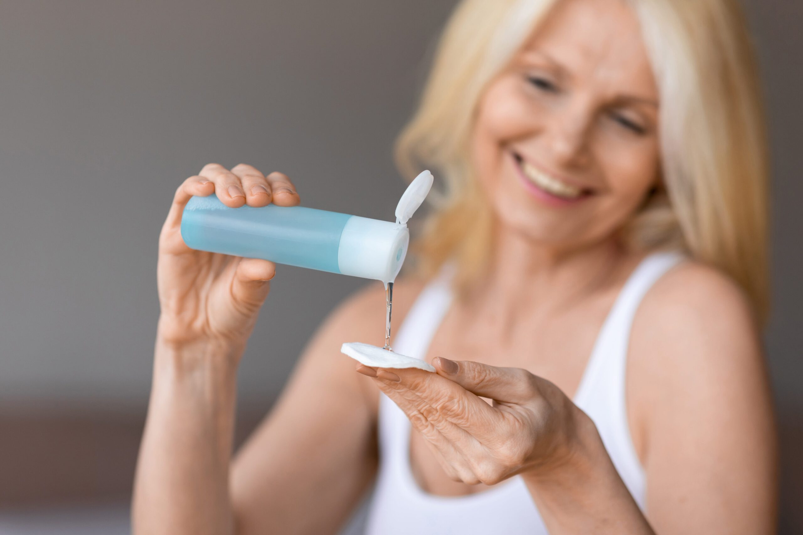 toner, skincare, pH balance, hydration, facial routine, Dr. Mansha Thacker, USA TODAY, glass skin, Korean skincare, AHAs, alcohol, sensitive skin, acne, rosacea, American Academy of Dermatology Association, essential skincare, simplify routine
