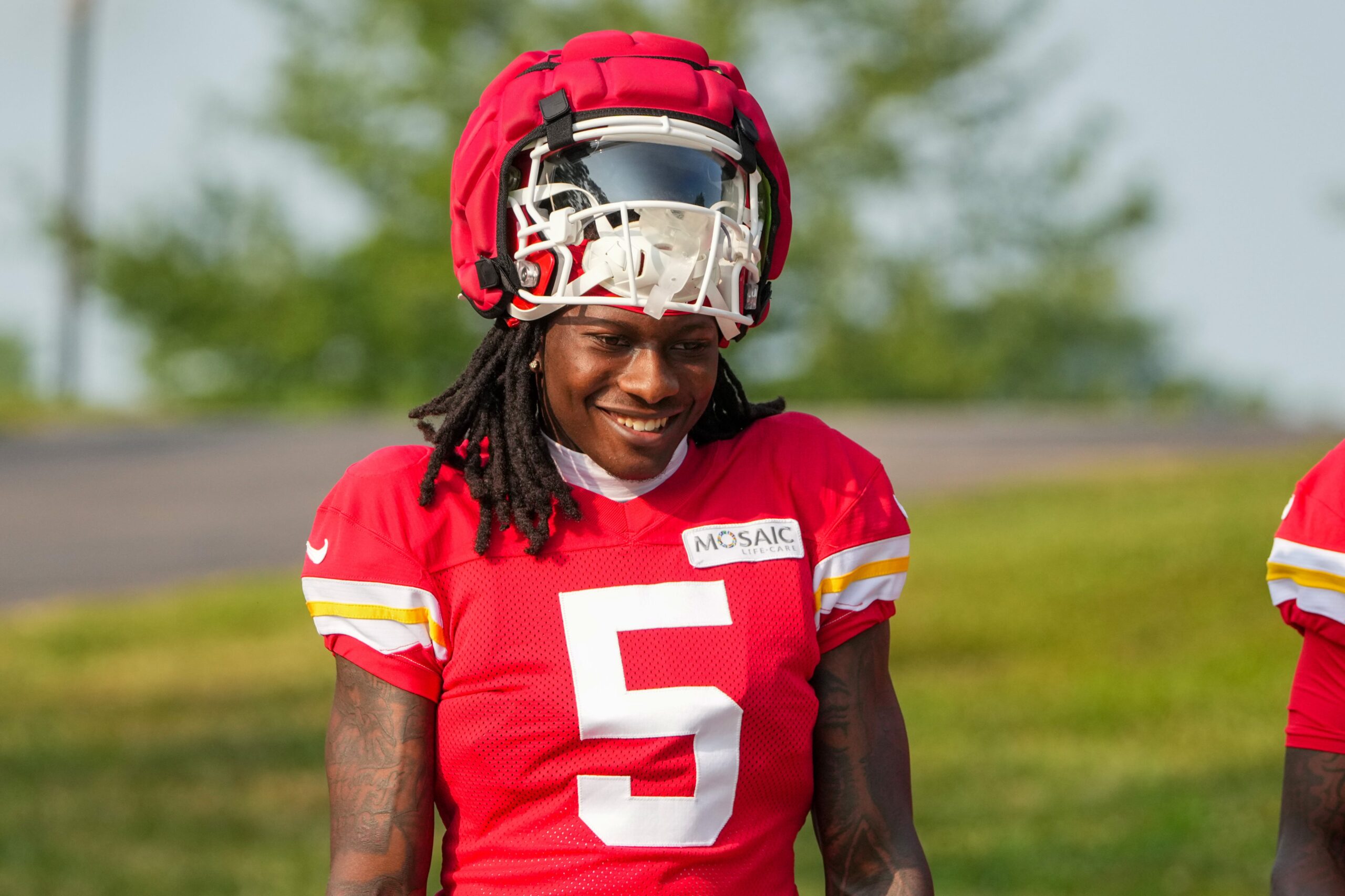 Marquise Brown, Hollywood Brown, Kansas City Chiefs, NFL, Free Agency, Wide Receiver, Xavier Worthy, NFL Draft, DeAndre Hopkins, Sternoclavicular Injury, Super Bowl 59, NFL Playoffs, Football, Sports
