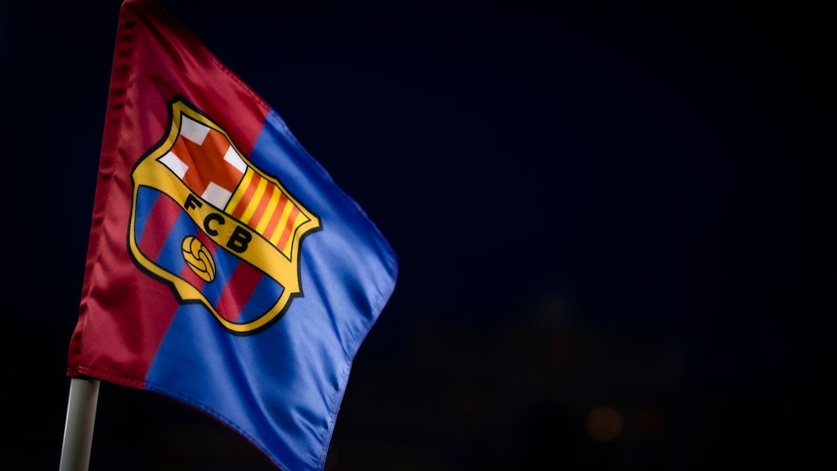Barcelona FC, Carles Miñarro Garcia, death, soccer, La Liga, Osasuna, Lluís Companys Olympic Stadium, postponed game, medical staff, Ronald Araújo
