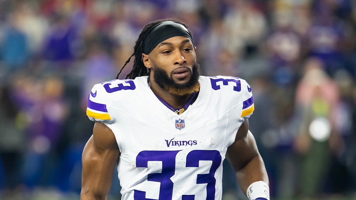 Minnesota Vikings, Aaron Jones, NFL, running back, free agency, contract, Kevin O'Connell, Sam Darnold, J.J. McCarthy, Daniel Jones, football, sports, Fox News, Green Bay Packers, NFC North, play-action, 2025 season, Davante Adams, Los Angeles Rams, New York Jets, NFL deals, NFL trades
