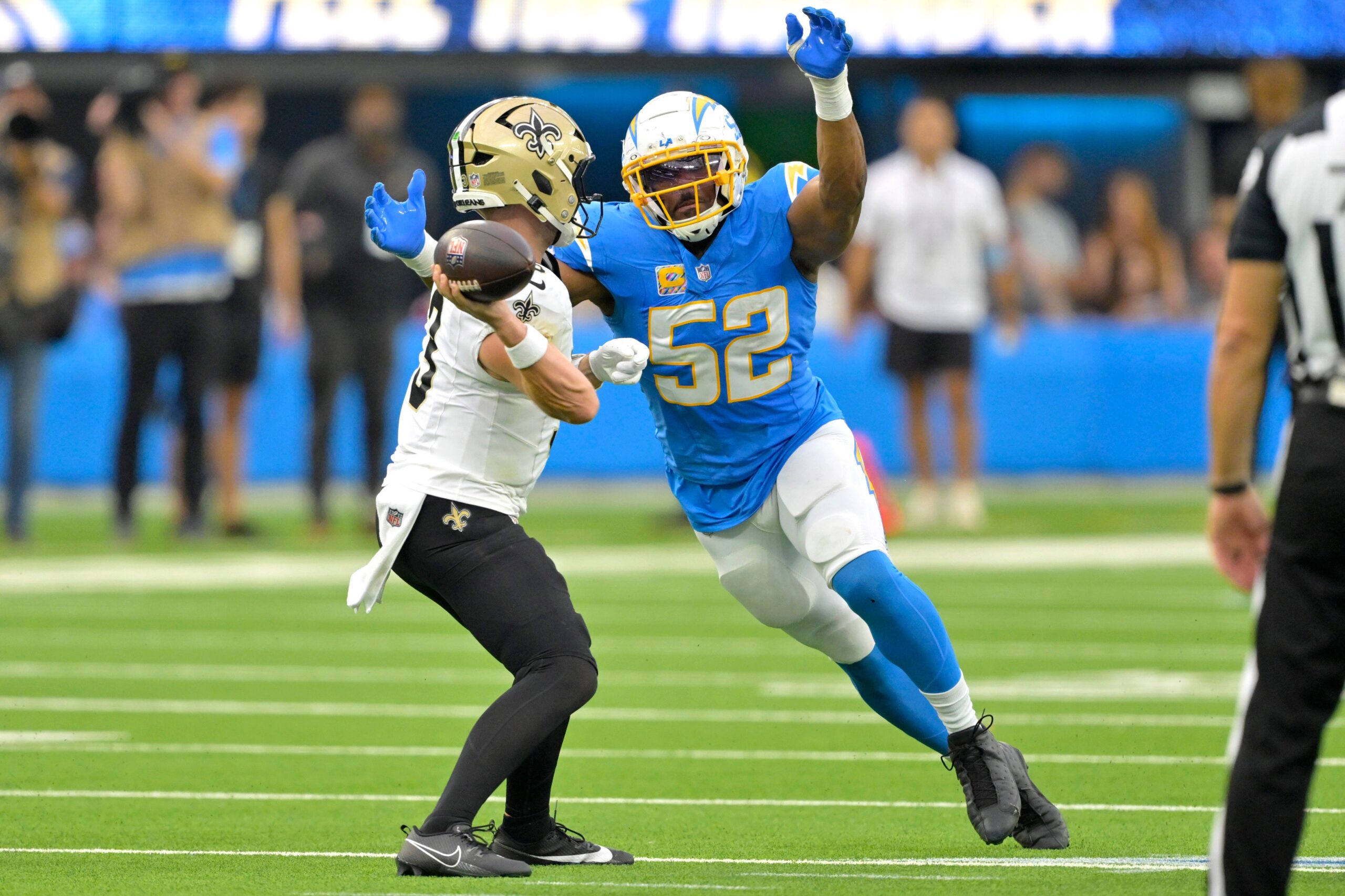 Khalil Mack, Los Angeles Chargers, NFL, Pro Bowl, Defensive Player of the Year, contract, free agency, Raiders, Bears, trade, Brandon Staley, football
