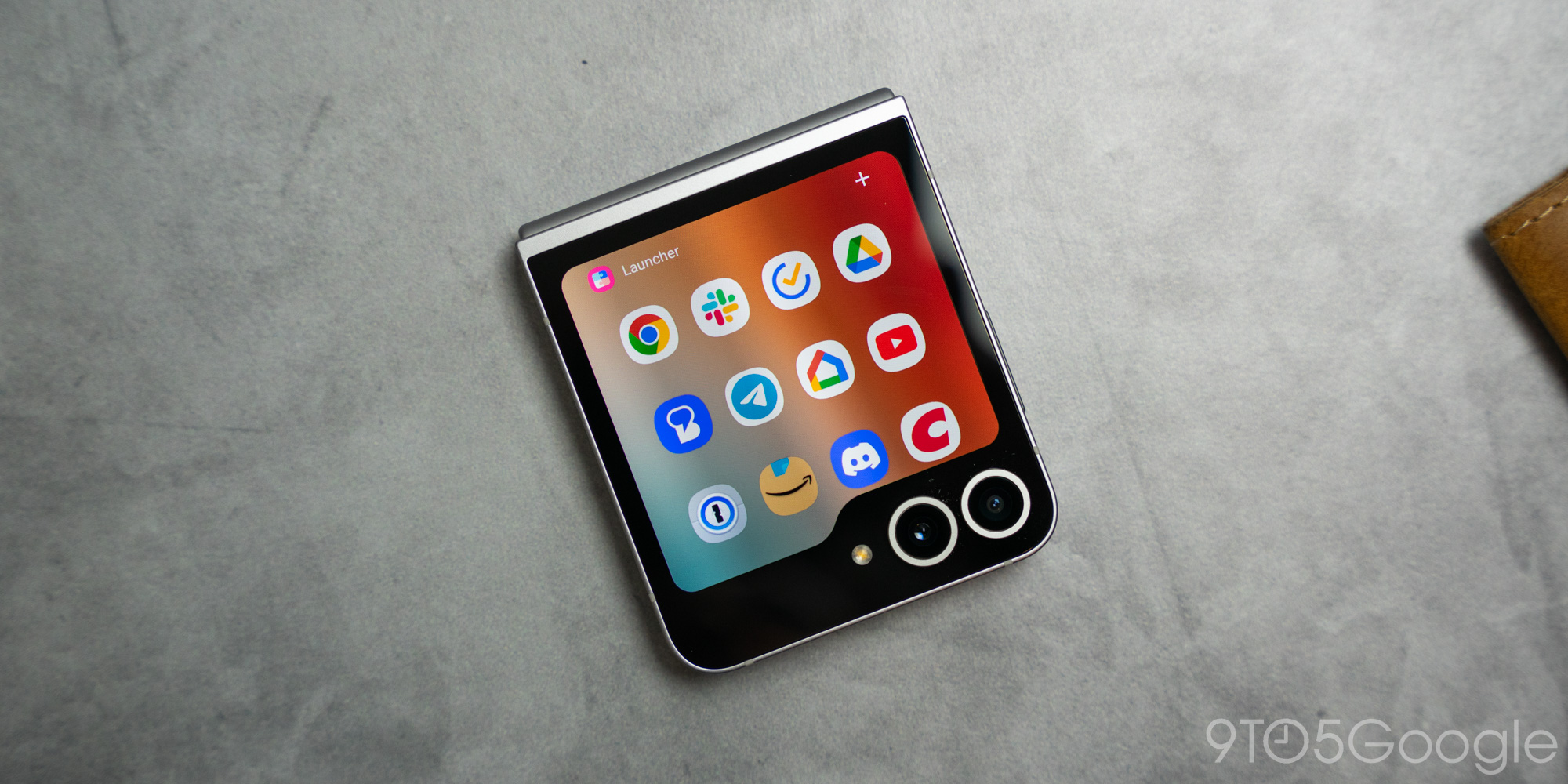 Galaxy Z Flip, Samsung, One UI 7, cover display, apps, Good Lock, MultiStar, Galaxy Z Flip 5, Galaxy Z Flip 6, Galaxy Z Flip 7, Motorola Razr, outer screen, software update, Android, foldable phone, mobile technology, smartphone, review, news, beta, release date, features, customization, usability
