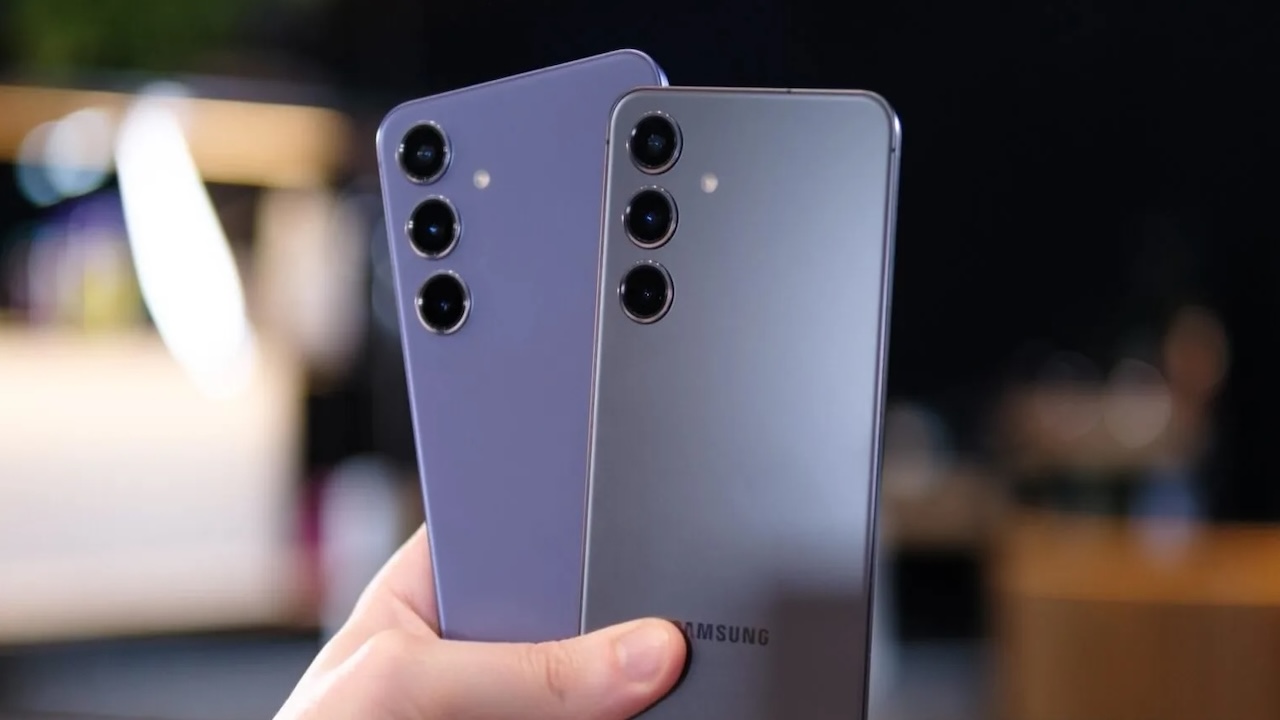Samsung Galaxy Z Flip 4, security update, March 2025 update, F721BXXSAGYB2, Europe, software update, Android security, Galaxy Z Flip 4 update, Samsung security, smartphone update
